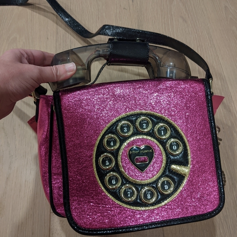 Betsey Johnson phone purse - Picture 15 of 15